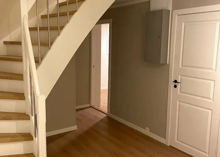 Gardermoen Airport, 5min *